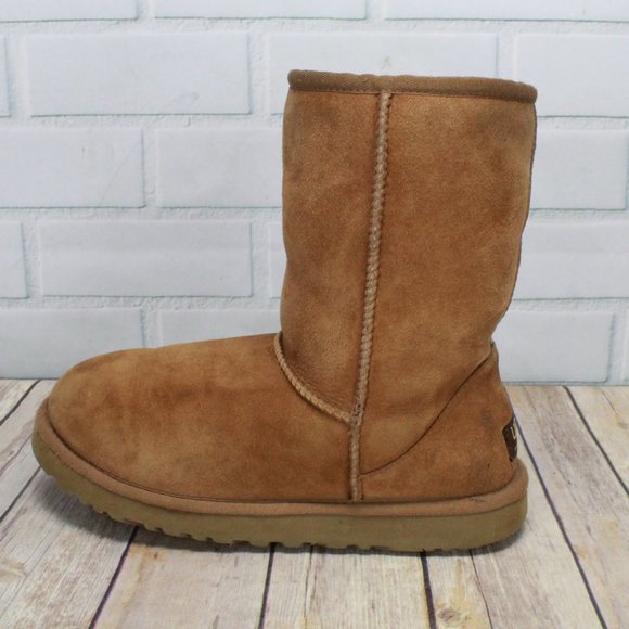 UGG Shoes - UGG Classic Short Brown Leather Boots Size 8